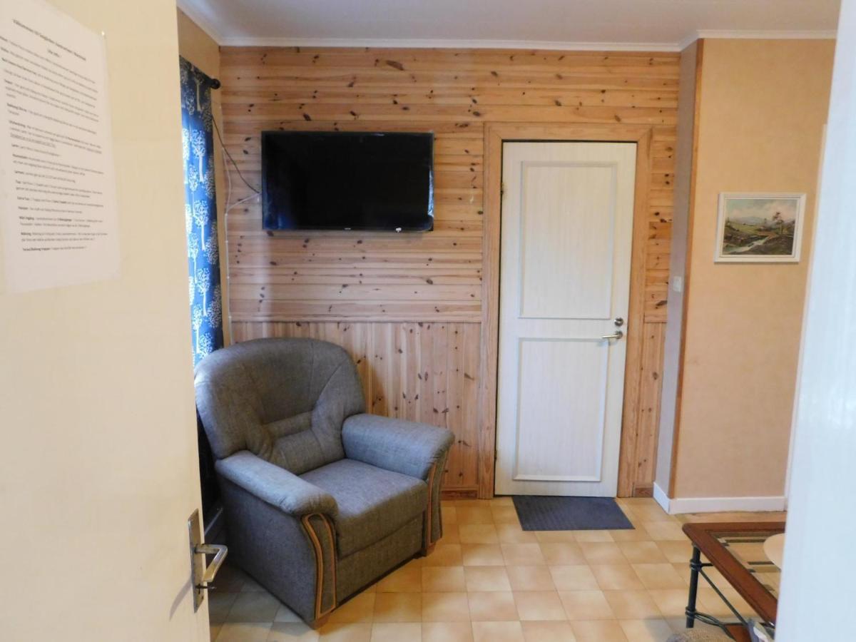 Solgarden Vandrarhem Hostal B&B Blackstad Buitenkant foto